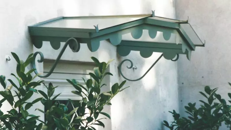 SARL BOTTAZZI, votre artisan serrurier métallier à Chaponost et en région lyonnaise | Marquise