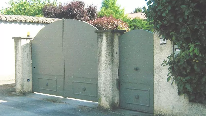 SARL BOTTAZZI, votre artisan serrurier métallier à Chaponost et en région lyonnaise | Portail et portillon